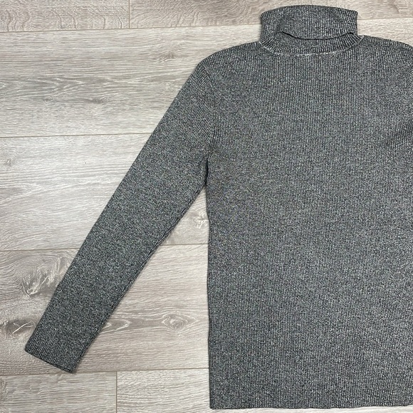 NWOT Turtleneck Ribbed Knit Sweater with Silver Buttons on Cuffs and Shoulders L - Picture 15 of 16